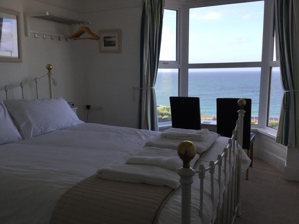 Ten Ocean View St Ives 部屋 写真